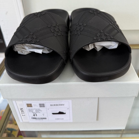 Burberry Men’s Slide Sandals New - Picture 5 of 5